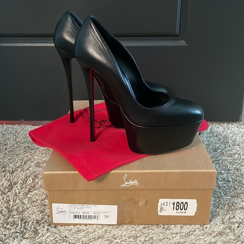 Women’s authentic Christian Louboutin dolly pump Alta 160 size 38 NIB